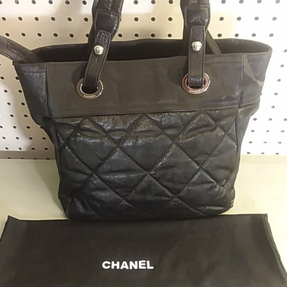 AUTHENTIC CHANEL QUILTED HAND TOTE BAG CANVAS/L… - Picture 8 of 12